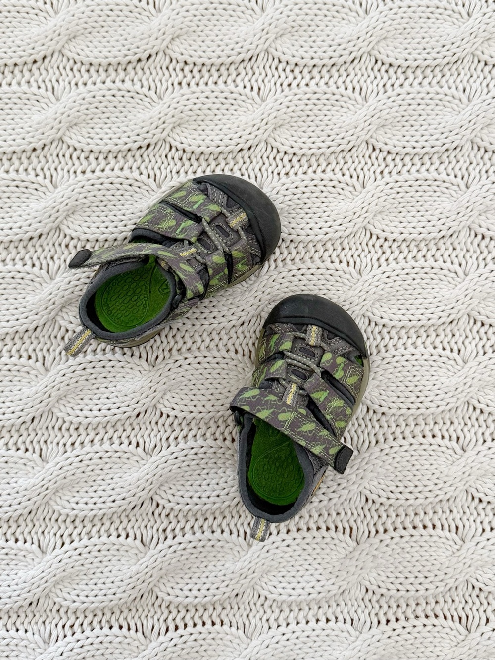 Keen Kids Green Camo Sandals with Black Toe